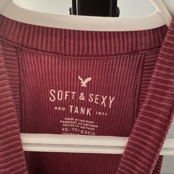 American Eagle Ribbed Halter Top - Picture 2 of 3